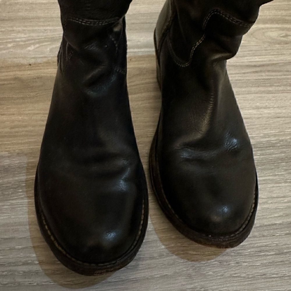 Frye size 7 1/2 - Picture 15 of 16